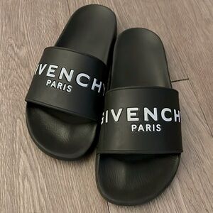 Givenchy Logo-Print Rubber Slides